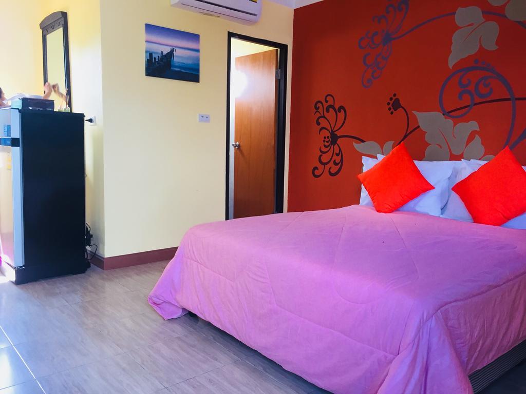 Chill Land House Hotel Bang Tao Beach  Exterior foto