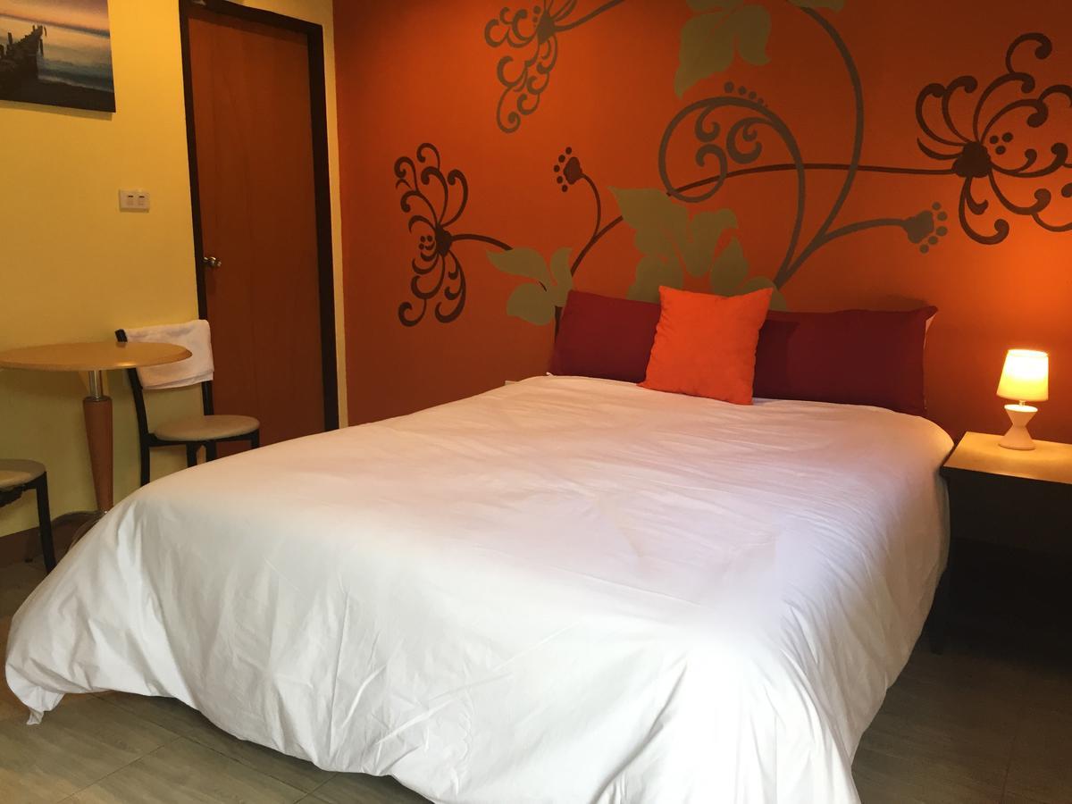 Chill Land House Hotel Bang Tao Beach  Exterior foto
