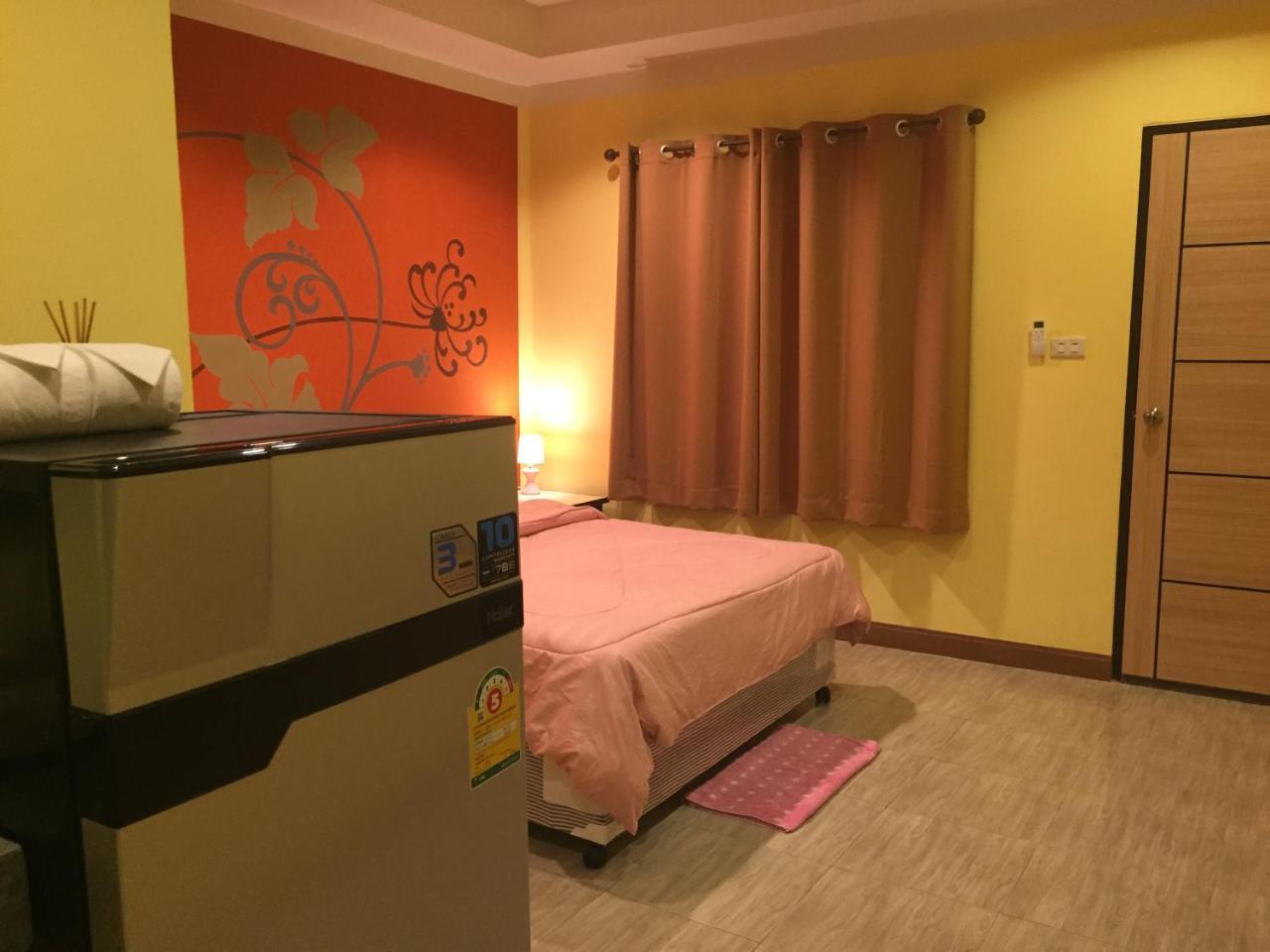 Chill Land House Hotel Bang Tao Beach  Exterior foto