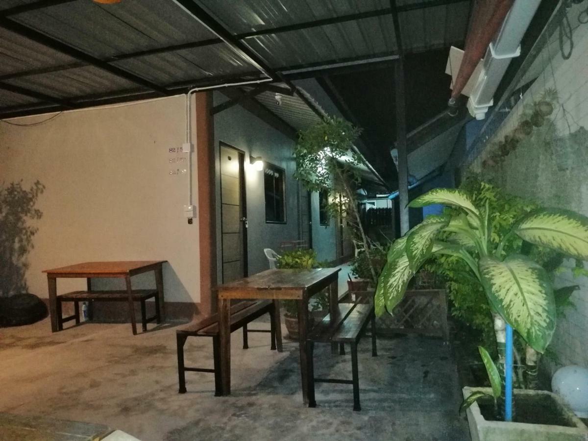 Chill Land House Hotel Bang Tao Beach  Exterior foto